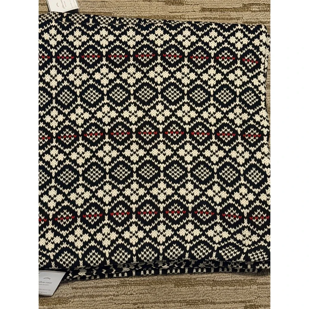 Pottery Barn Fair Isle Knit Pillow Covers 18x18 Black White Red Lot of 4 NWT